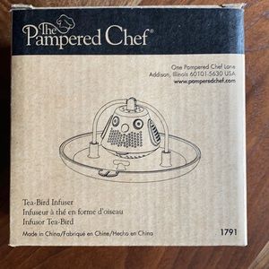 The Pampered Chef Tea-bird infuser. Brand new.